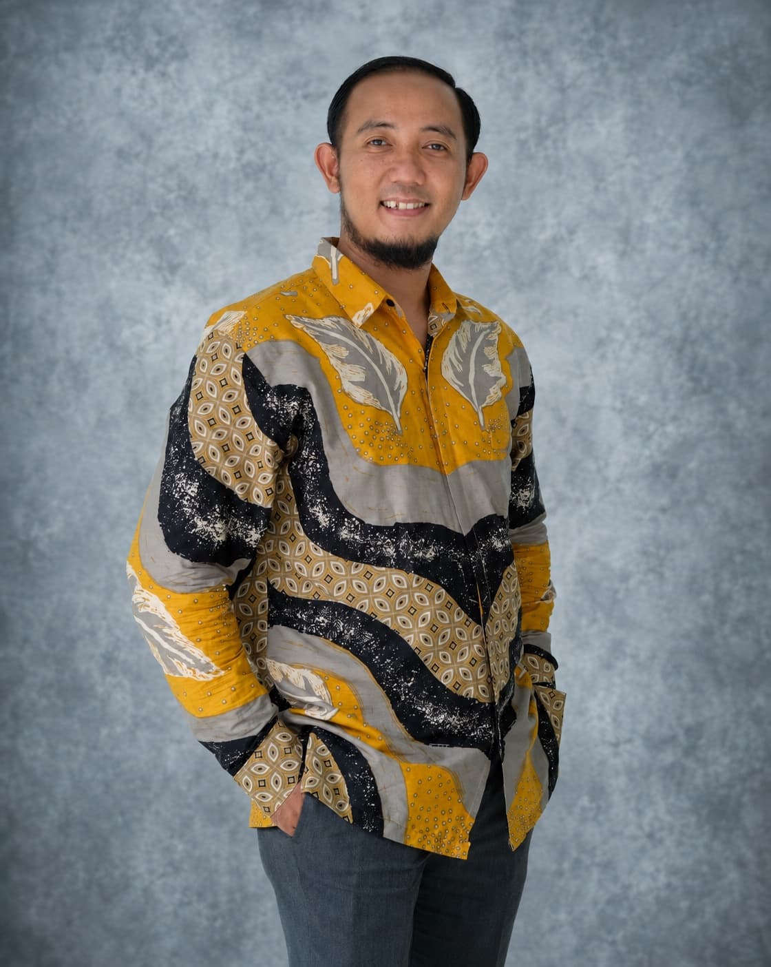 Dr. Lucky Indra Kesuma, S.SI., M.Kom.
